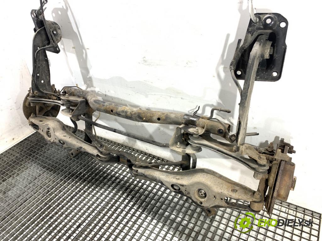 VW GOLF VII (5G1, BQ1, BE1, BE2) 2012 - 2022    1.4 TSI 90 kW [122 KM] benzyna 2012 - 2022  Výstuha zad