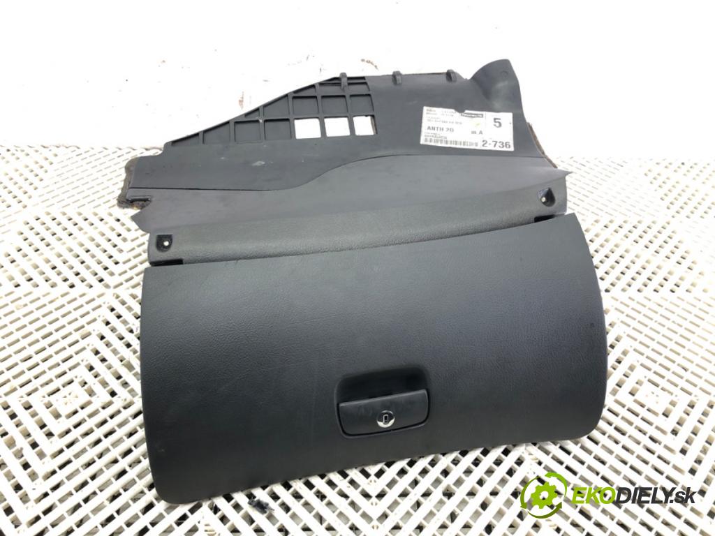 VW PASSAT B5.5 Variant (3B6) 2000 - 2005    1.9 TDI 96 kW [130 KM] olej napędowy 2000 - 2005  Priehradka, kastlík spolujazdca 3B1857101 (Priehradka, kastlík)