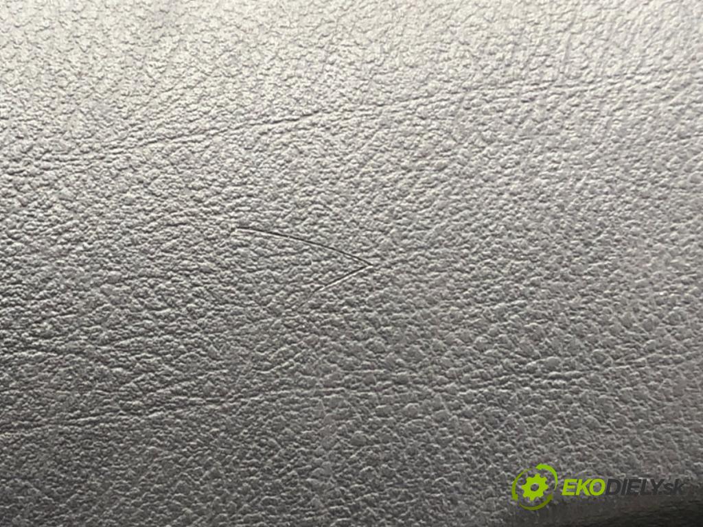 VW PASSAT B5.5 Variant (3B6) 2000 - 2005    1.9 TDI 96 kW [130 KM] olej napędowy 2000 - 2005  Priehradka, kastlík spolujazdca 3B1857101 (Priehradka, kastlík)