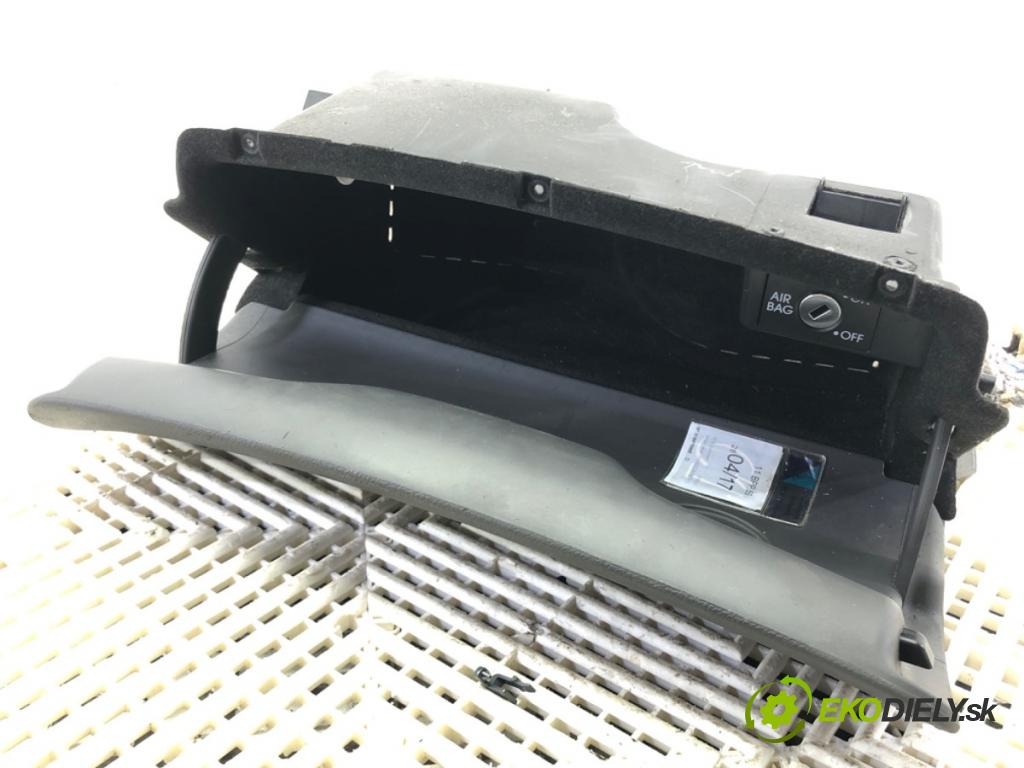 VW PASSAT B5.5 Variant (3B6) 2000 - 2005    1.9 TDI 96 kW [130 KM] olej napędowy 2000 - 2005  Priehradka, kastlík spolujazdca 3B1857101 (Priehradka, kastlík)