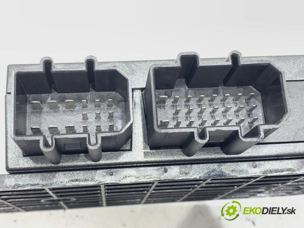 VW PASSAT B5.5 Variant (3B6) 2000 - 2005    1.9 TDI 96 kW [130 KM] olej napędowy 2000 - 2005  Modul komfortu 1C0959799B (Modul komfortu)