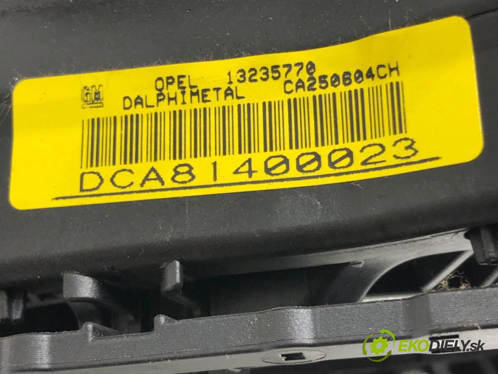 OPEL CORSA D (S07) 2006 - 2014    1.2 (L08, L68) 59 kW [80 KM] benzyna 2006 - 2014  AirBag volantu 13235770 (Airbag)
