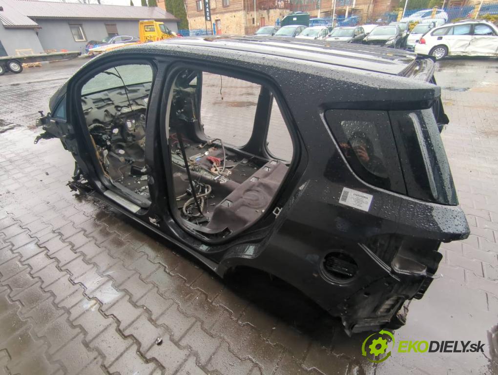 FORD ECOSPORT 2011 - 2022    1.0 EcoBoost 92 kW [125 KM] benzyna 2013 - 2022  KAROSERIA ČTVRŤÁK blatník zadní část levý pravý práh střecha PODŁUŻNICA levý pravý