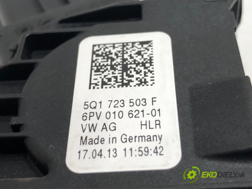 VW GOLF VII (5G1, BQ1, BE1, BE2) 2012 - 2022    1.4 TSI 90 kW [122 KM] benzyna 2012 - 2022  Potenciometer plynu 5Q1723503F (Pedál)