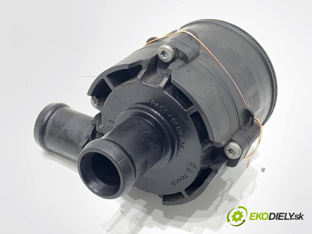 VW GOLF VII (5G1, BQ1, BE1, BE2) 2012 - 2022    1.4 TSI 90 kW [122 KM] benzyna 2012 - 2022  DALŠÍ: Pumpa vody 5G0965567A 0392023211 (Vodná pumpa)