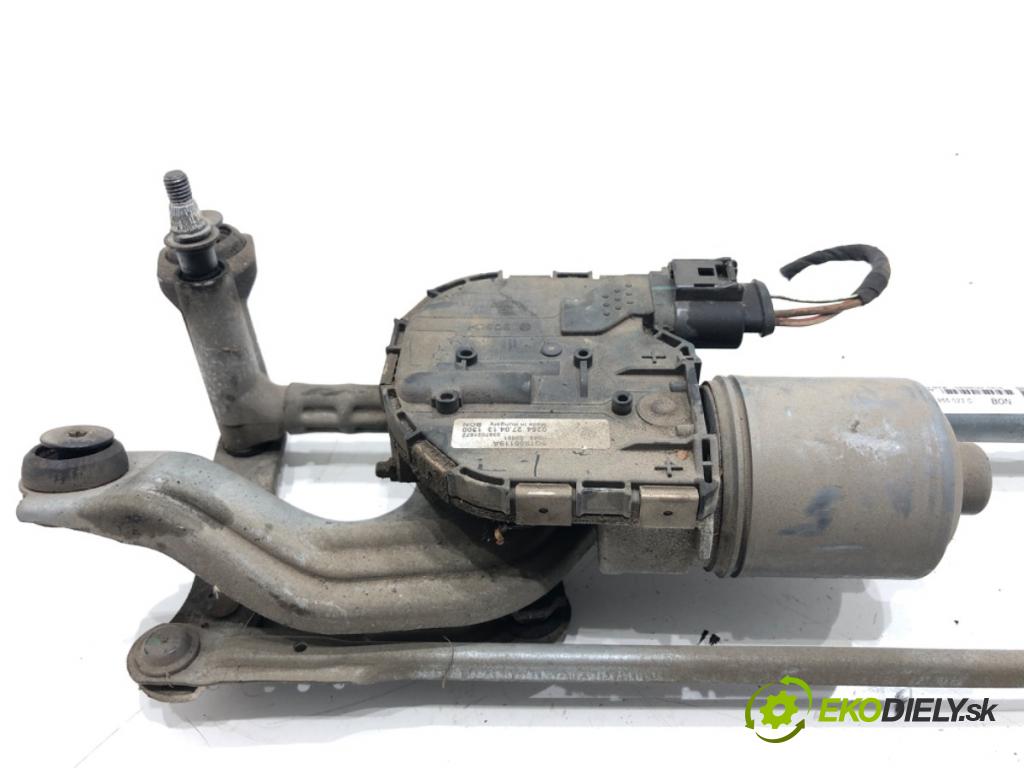 VW GOLF VII (5G1, BQ1, BE1, BE2) 2012 - 2022    1.4 TSI 90 kW [122 KM] benzyna 2012 - 2022  Mechanizmus stieračov predný 5G1955023C (Motorček stieračov predný)