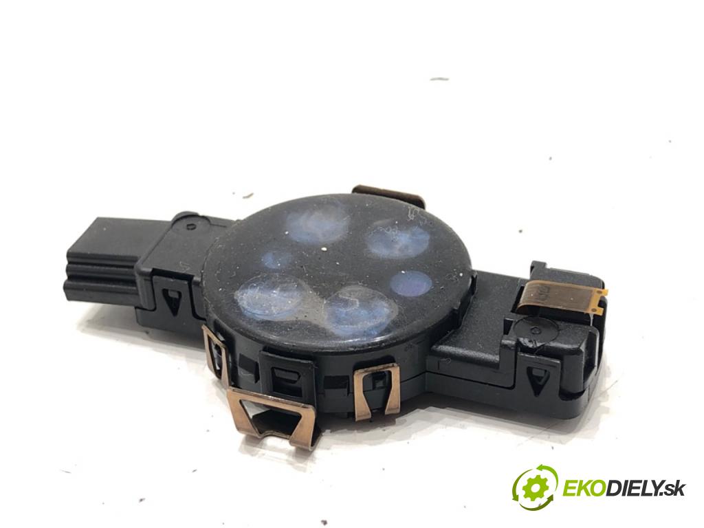 VW GOLF VII (5G1, BQ1, BE1, BE2) 2012 - 2022    1.4 TSI 90 kW [122 KM] benzyna 2012 - 2022  Snímač dažďa 5Q0955547 (Snímač dažďa)