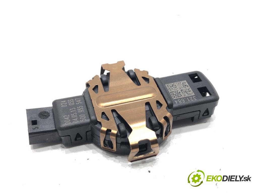 VW GOLF VII (5G1, BQ1, BE1, BE2) 2012 - 2022    1.4 TSI 90 kW [122 KM] benzyna 2012 - 2022  Snímač dažďa 5Q0955547 (Snímač dažďa)