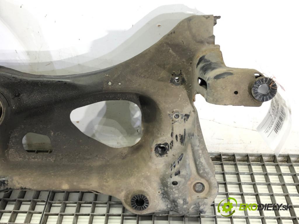 VW GOLF VII (5G1, BQ1, BE1, BE2) 2012 - 2022    1.4 TSI 90 kW [122 KM] benzyna 2012 - 2022  výztuha pod motor  (Výztuhy přední)