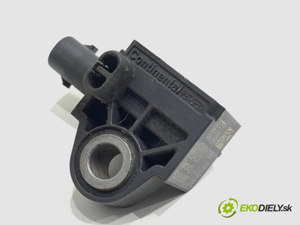 VW GOLF VII (5G1, BQ1, BE1, BE2) 2012 - 2022    1.4 TSI 90 kW [122 KM] benzyna 2012 - 2022  snímač nárazu 5Q0959651 (Snímače nárazu)