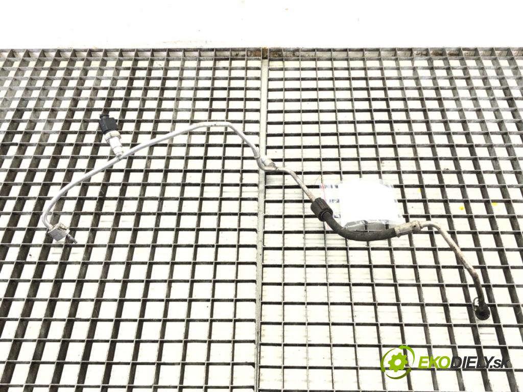 VW GOLF VII (5G1, BQ1, BE1, BE2) 2012 - 2022    1.4 TSI 90 kW [122 KM] benzyna 2012 - 2022  rúrka klimatizácie 5Q0820741B (Rúrka klimatizácie)