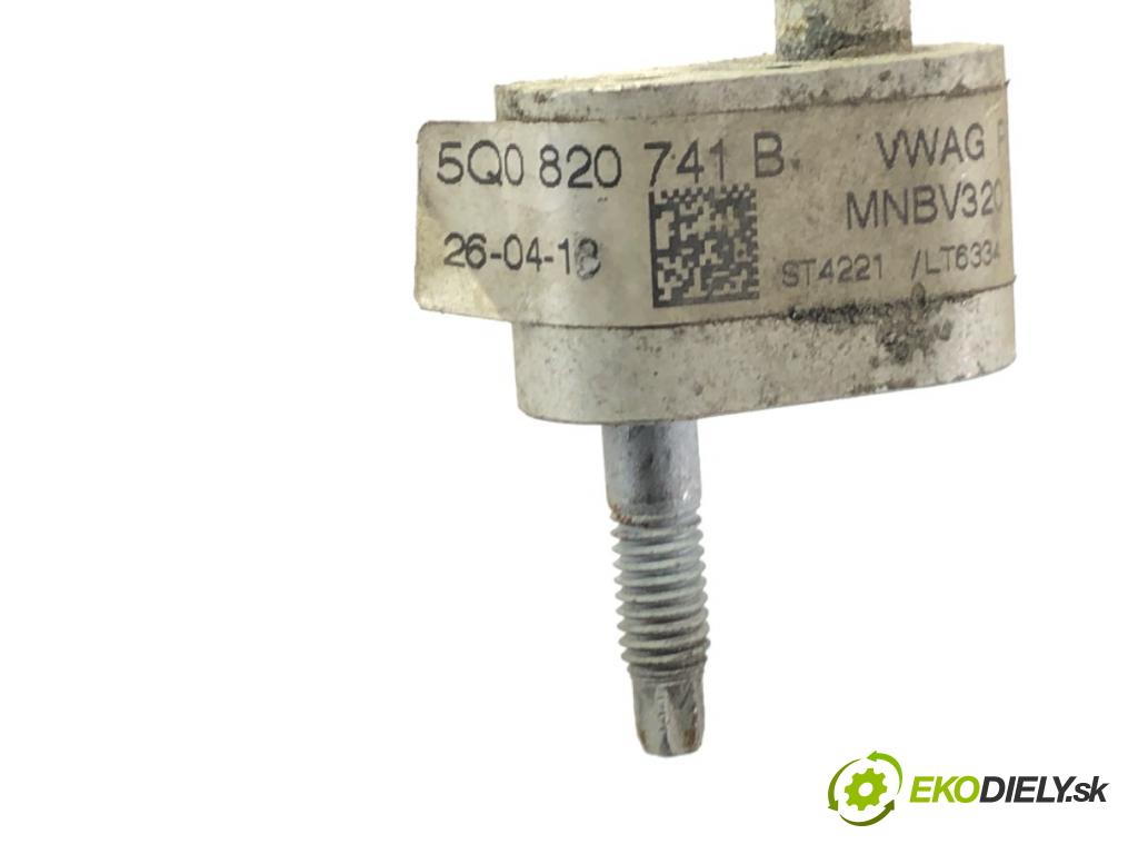 VW GOLF VII (5G1, BQ1, BE1, BE2) 2012 - 2022    1.4 TSI 90 kW [122 KM] benzyna 2012 - 2022  rúrka klimatizácie 5Q0820741B (Rúrka klimatizácie)