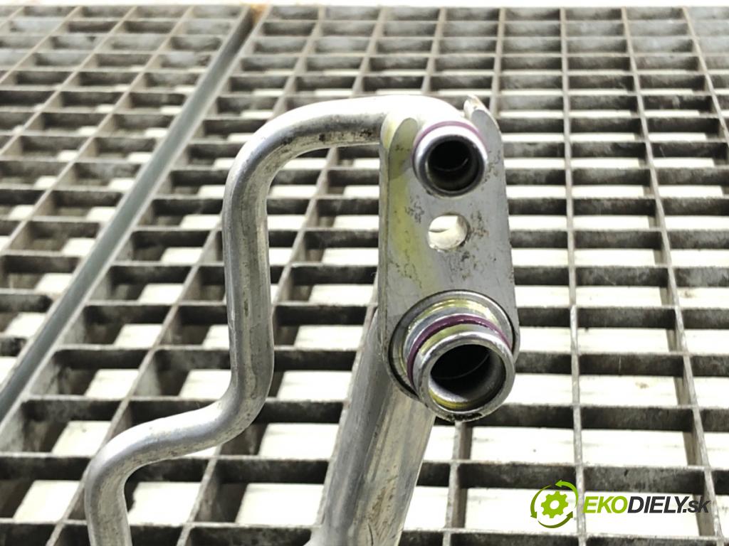 VW GOLF VII (5G1, BQ1, BE1, BE2) 2012 - 2022    1.4 TSI 90 kW [122 KM] benzyna 2012 - 2022  rúrka klimatizácie 5Q1816738C (Rúrka klimatizácie)