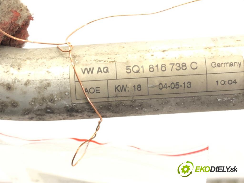 VW GOLF VII (5G1, BQ1, BE1, BE2) 2012 - 2022    1.4 TSI 90 kW [122 KM] benzyna 2012 - 2022  rúrka klimatizácie 5Q1816738C (Rúrka klimatizácie)