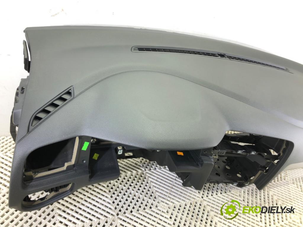 VW GOLF VII Kombi 2016 81 kW 1.6 TDI 1598 Palubná doska silentbloku pasy 5G0880201R 8V1880841D