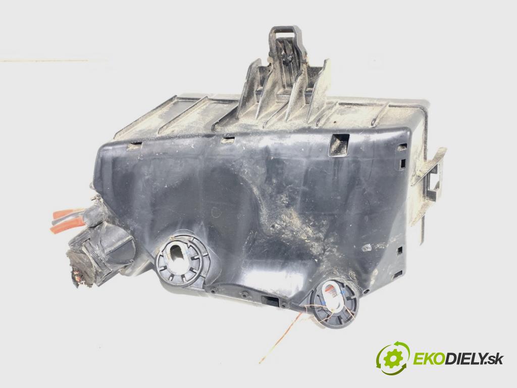 VW GOLF VII Kombi 2016 81 kW 1.6 TDI 1598 skříňka poistková 5Q0907361C (Pojistkové skříňky)