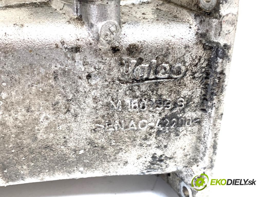 VW GOLF VII Kombi 2016 81 kW 1.6 TDI 1598 Potrubie sacie, sanie  (Sacie potrubie)