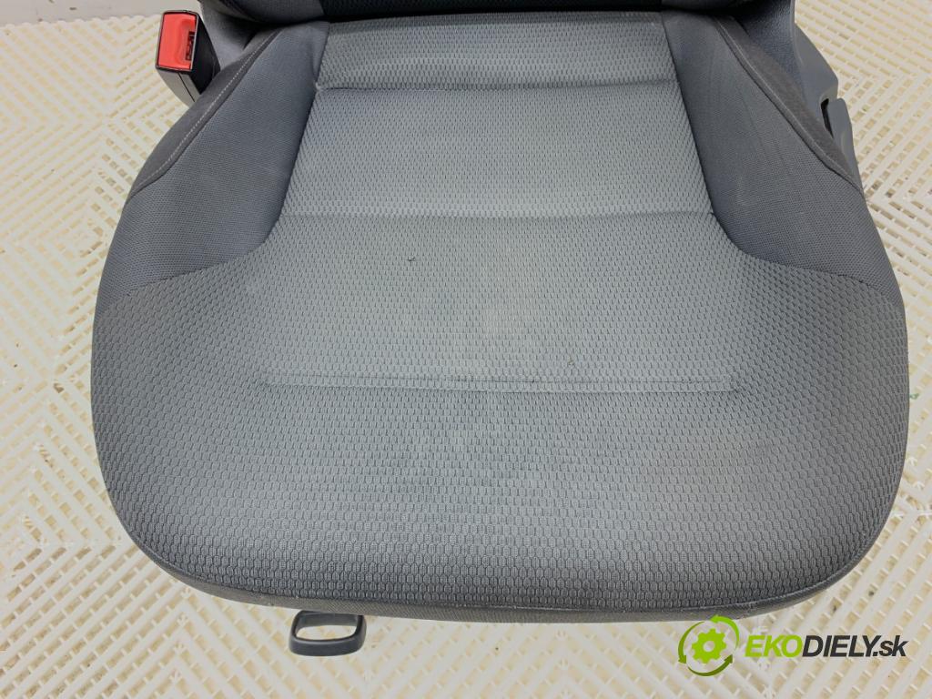 VW GOLF VII Variant (BA5, BV5) 2013 - 2022    1.6 TDI 81 kW [110 KM] olej napędowy 2013 - 2017  Sedadlo ľavy predný