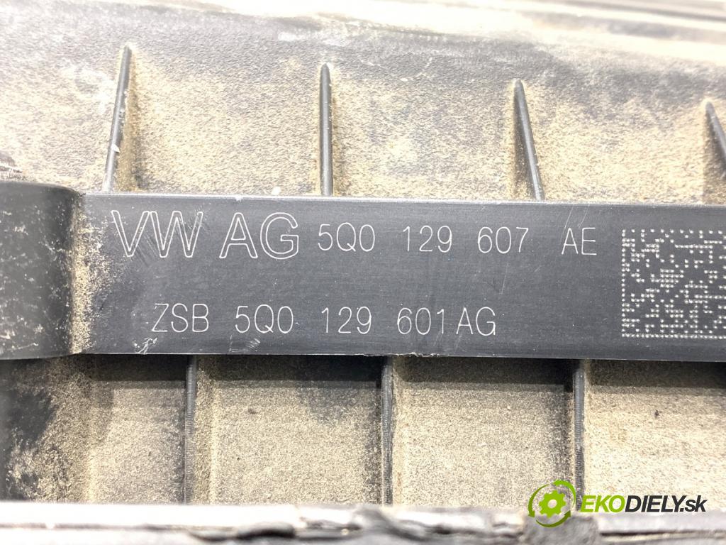 SKODA OCTAVIA III Combi (5E5, 5E6) 2012 - 2022    1.6 TDI 81 kW [110 KM] olej napędowy 2013 - 2022  Obal filtra vzduchu 5Q0129607AE (Obal filtra vzduchu)