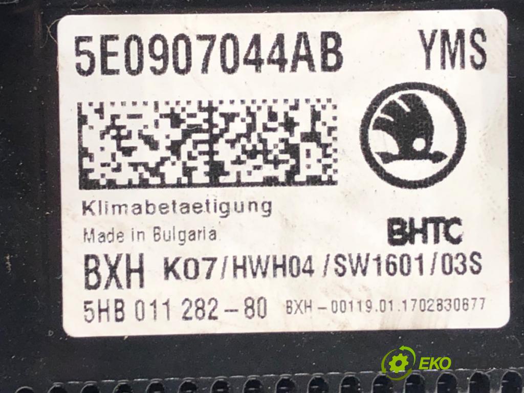 SKODA OCTAVIA III Combi (5E5, 5E6) 2012 - 2022    1.6 TDI 81 kW [110 KM] olej napędowy 2013 - 2022  Panel ovládania kúrenia 5E0907044AB (Prepínacie páčky pod volantom)
