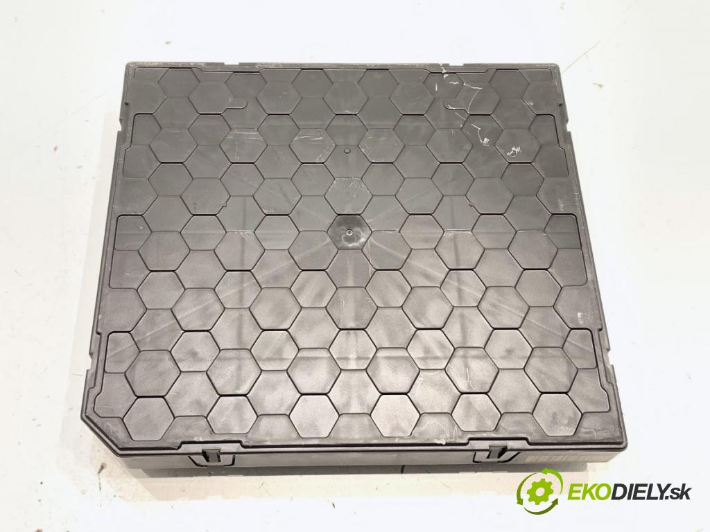 SKODA OCTAVIA III Combi (5E5, 5E6) 2012 - 2022    1.6 TDI 81 kW [110 KM] olej napędowy 2013 - 2022  Modul komfortu 5Q0937086AH (Modul komfortu)