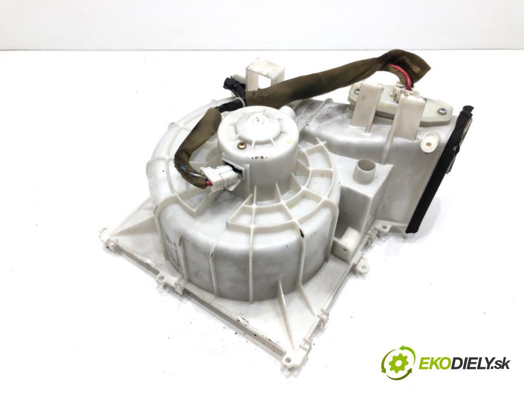 NISSAN X-TRAIL T30 SUV 2001 103 kW 2.0 1998 ventilátor kúrenia 27200-9H600