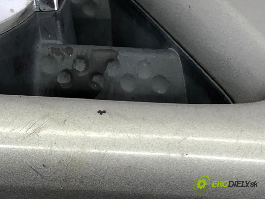 NISSAN X-TRAIL I (T30) 2001 - 2013    2.0 103 kW [140 KM] benzyna 2001 - 2013  mřížka maska 62310BH700 (Mřížky (masky) chladičů)