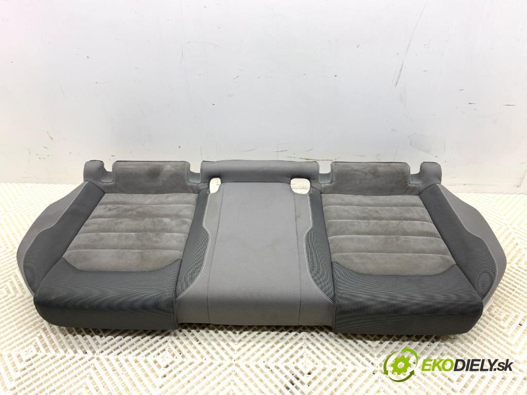 VW GOLF VII (5G1, BQ1, BE1, BE2) 2012 - 2022    1.4 TSI 90 kW [122 KM] benzyna 2012 - 2022  Sedadlo druhý rad