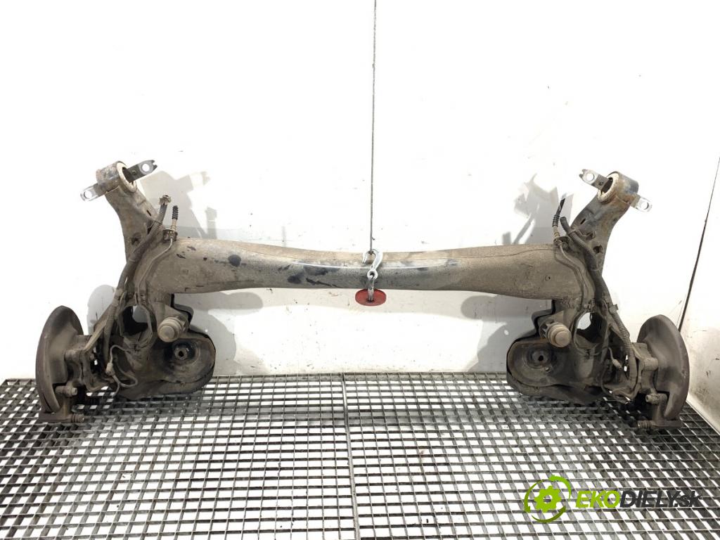 CITROEN C4 PICASSO II 2013 - 2022    1.2 THP 130 96 kW [130 KM] benzyna 2014 - 2022  výztuha zadní část 