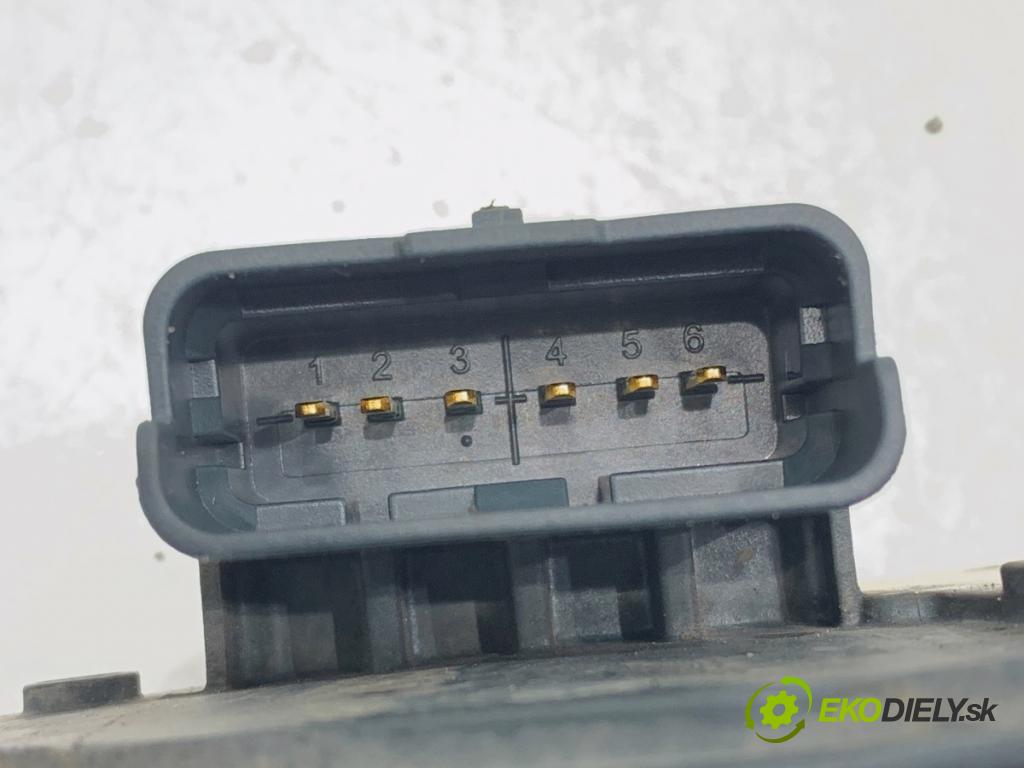 CITROEN C4 PICASSO II 2013 - 2022    1.2 THP 130 96 kW [130 KM] benzyna 2014 - 2022  Škrtiaca klapka 9801942080 (Škrtiaca klapka)