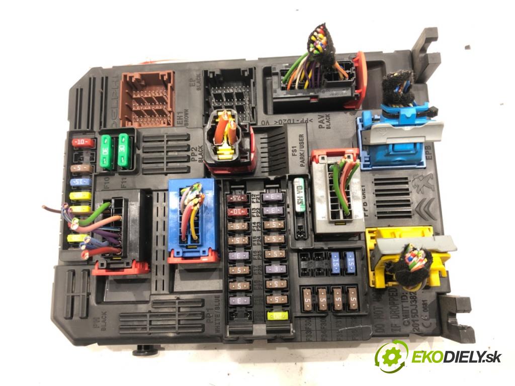 CITROEN C4 PICASSO II 2013 - 2022    1.2 THP 130 96 kW [130 KM] benzyna 2014 - 2022  Modul BSI 9819851480 (Poistková skrinka)