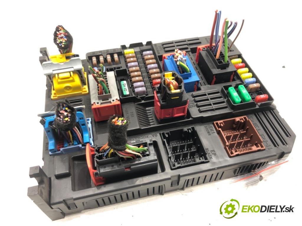 CITROEN C4 PICASSO II 2013 - 2022    1.2 THP 130 96 kW [130 KM] benzyna 2014 - 2022  Modul BSI 9819851480 (Poistková skrinka)