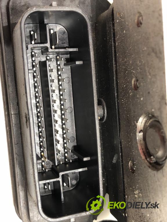 AUDI A6 C7 (4G2, 4GC) 2010 - 2018    2.0 TFSI quattro 185 kW [252 KM] benzyna 2014 - 2018  Pumpa ABS 4G0907379S (Pumpa ABS)