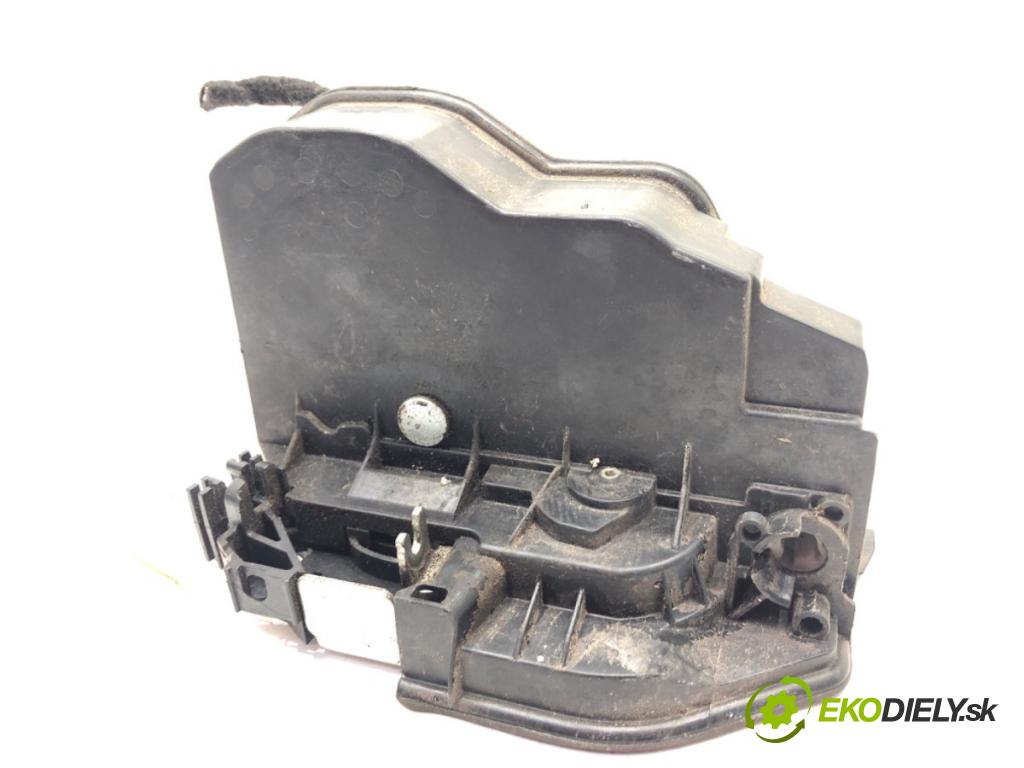 BMW E61 Kombi 2010 130 kW 520 d 1995 zámok dveře levý přední část