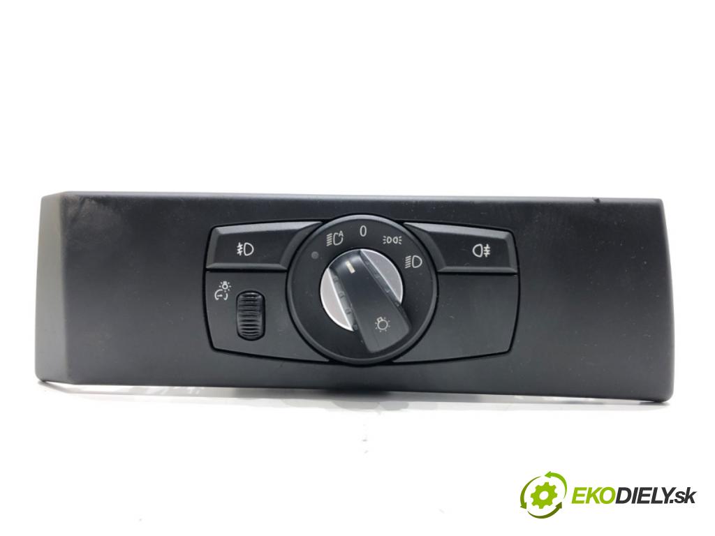 BMW E61 Kombi 2010 130 kW 520 d 1995 Spínač svetiel 6988565