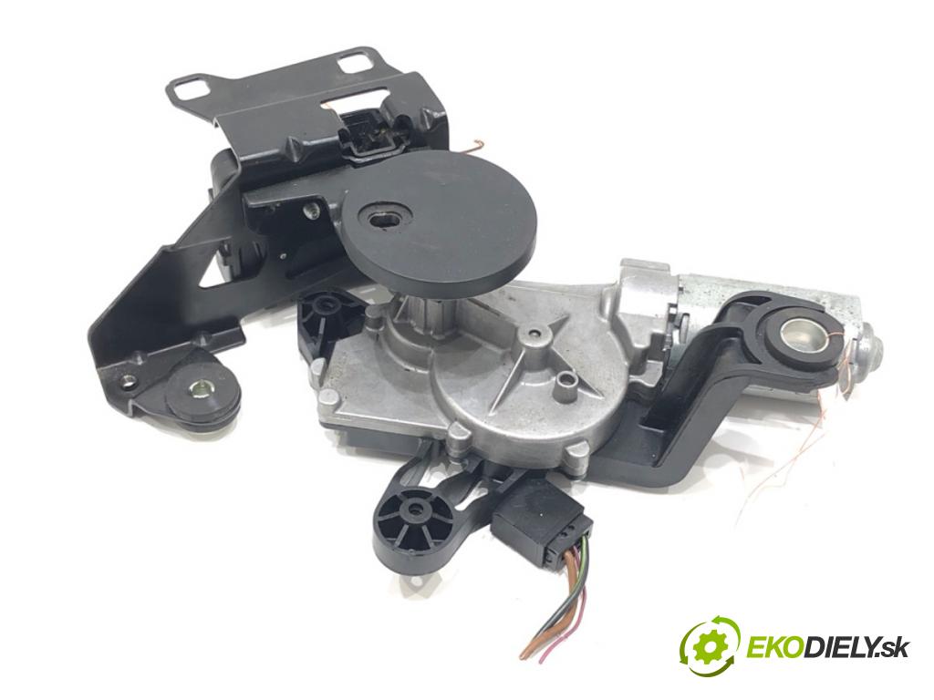 BMW E61 Kombi 2010 130 kW 520 d 1995 motor stěračů zadní část 1397220905