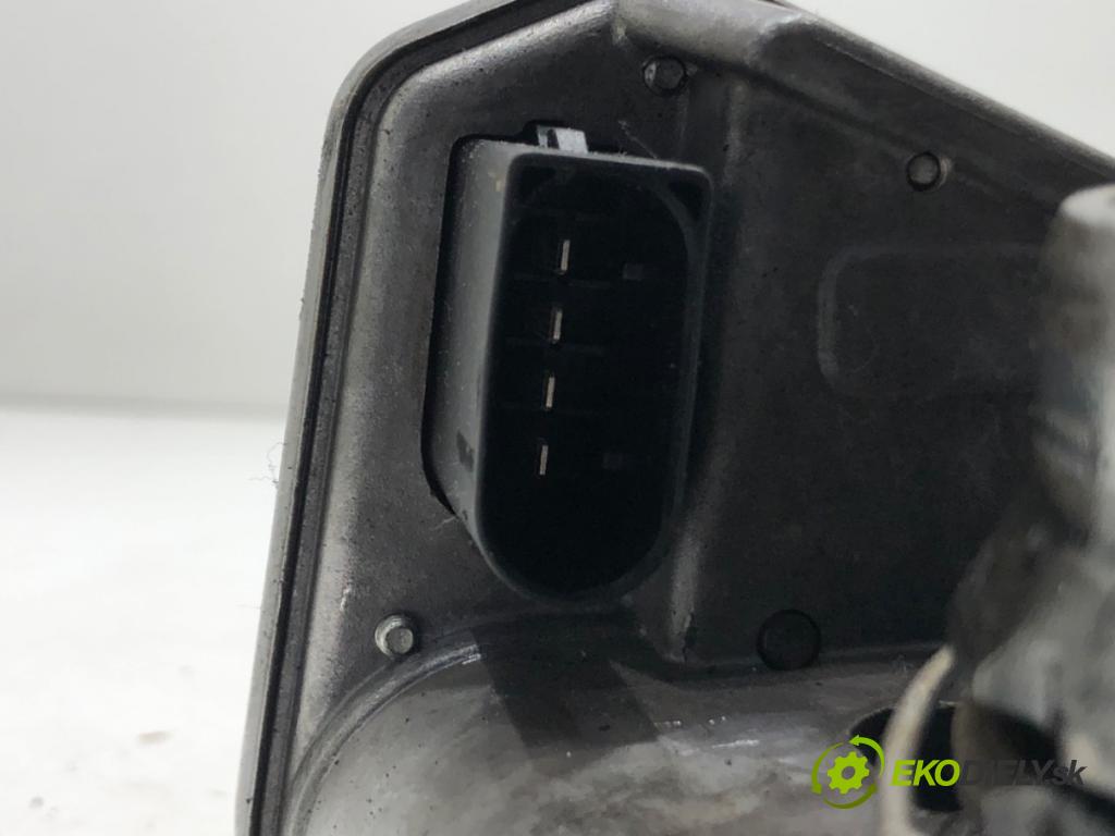 BMW E61 Kombi 2010 130 kW 520 d 1995 Škrtiaca klapka 7804373 (Škrtiaca klapka)