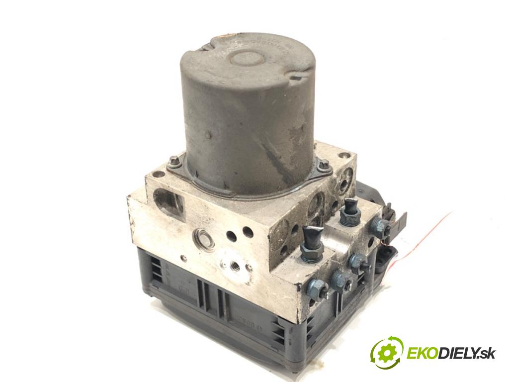BMW E61 Kombi 2010 130 kW 520 d 1995 Pumpa ABS 6783360 (Pumpa ABS)