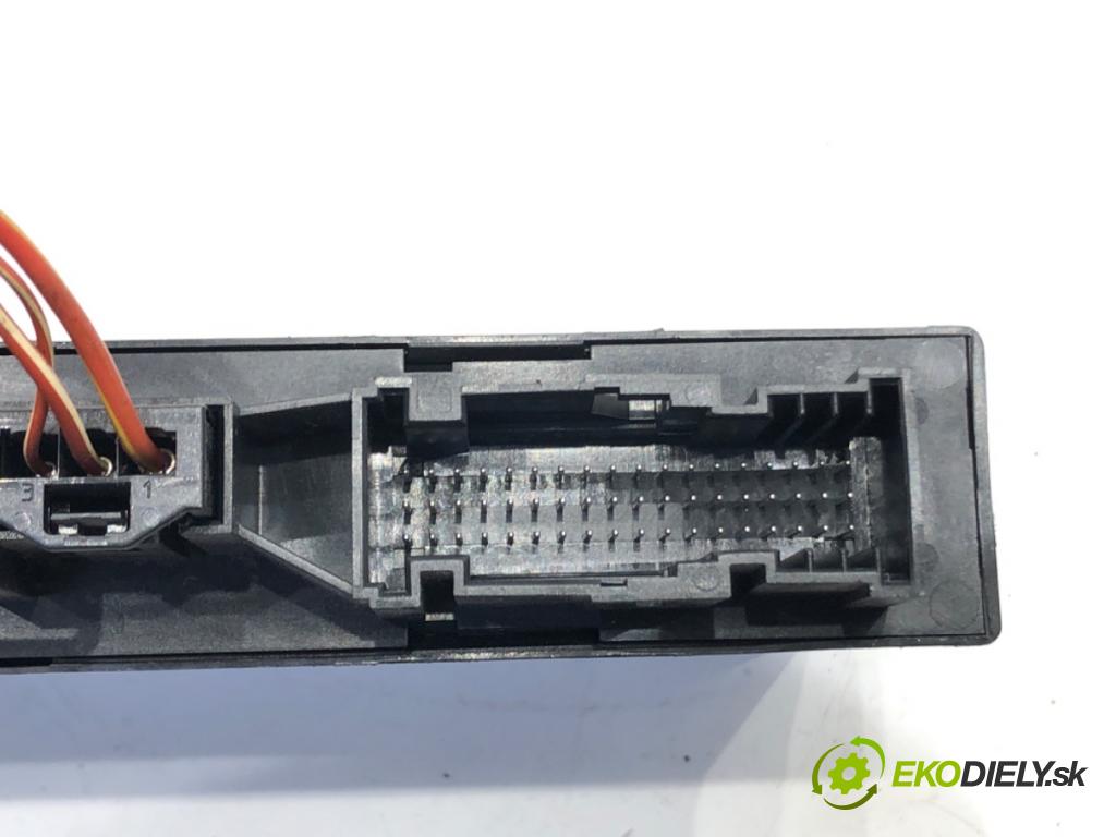 BMW E61 Kombi 2010 130 kW 520 d 1995 Modul komfortu 9176070 (Modul komfortu)