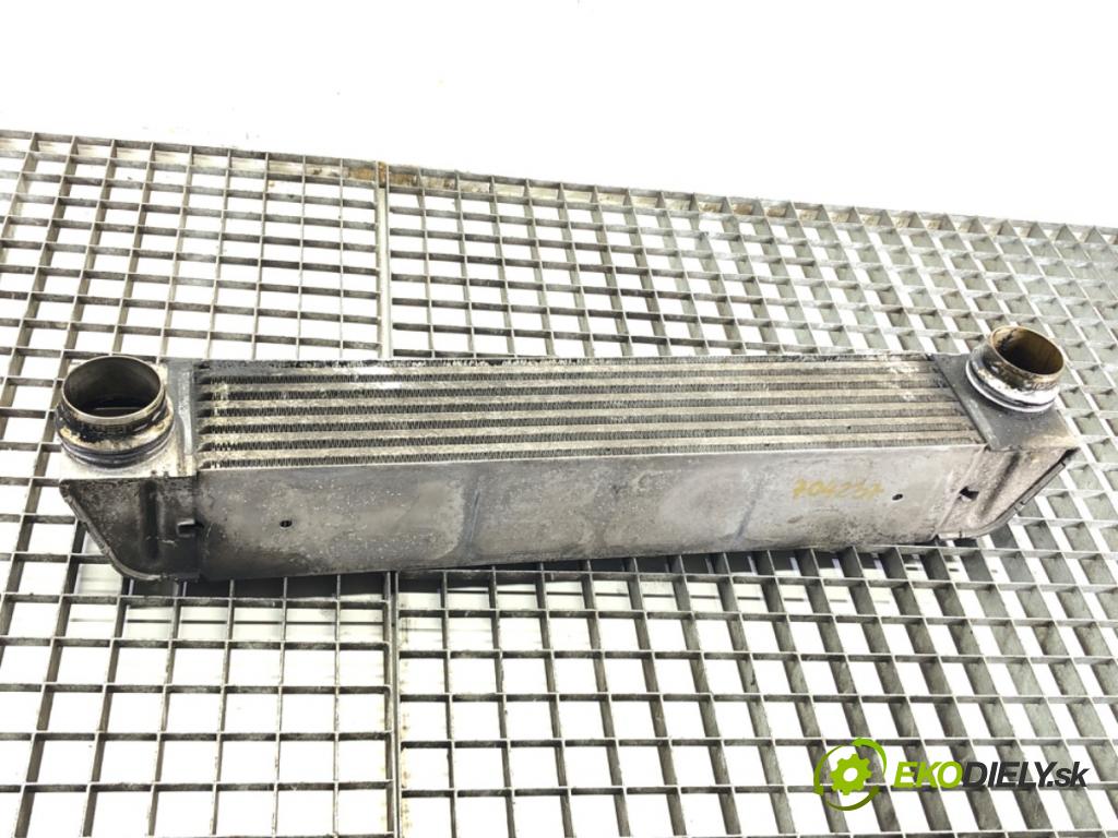 BMW 5 Touring (E61) 2004 - 2010    520 d 130 kW [177 KM] olej napędowy 2007 - 2010  intercooler 7795823 (Chladiče nasávaného vzduchu (intercoolery))