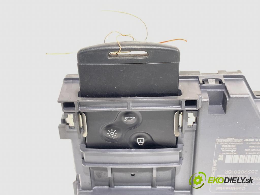 RENAULT CLIO IV Kombi 2014 66 kW 1.5 dCi 90 (KHN3, KHN4) 1461 spinačka 285908018R (Spínacia skrinka)