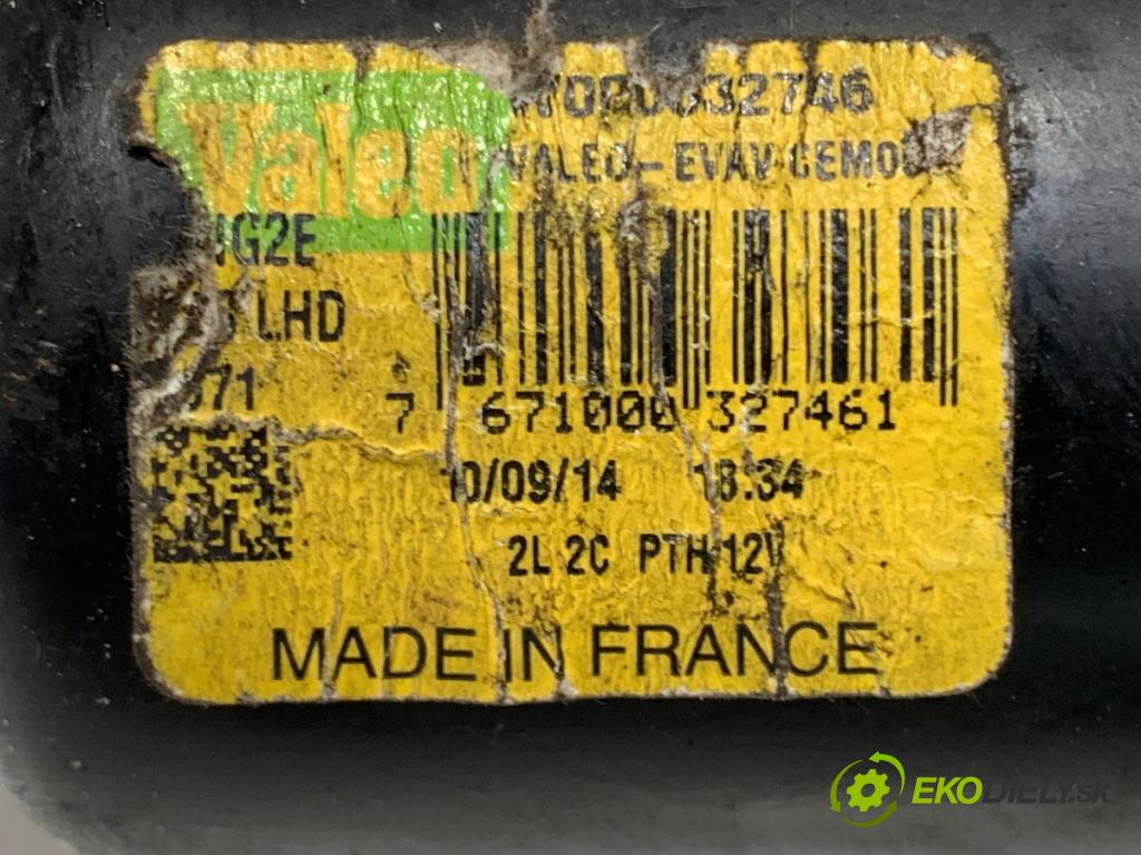 RENAULT CLIO IV Kombi 2014 66 kW 1.5 dCi 90 (KHN3, KHN4) 1461 Mechanizmus stieračov predný  (Motorček stieračov predný)
