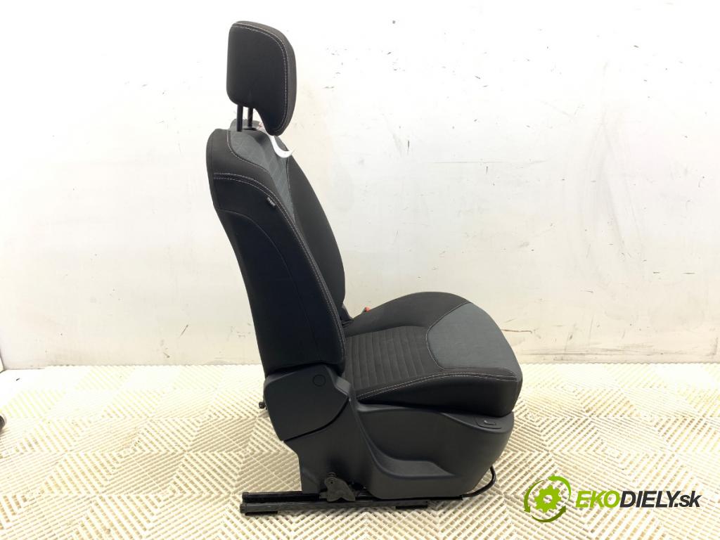RENAULT CLIO IV Kombi 2014 66 kW 1.5 dCi 90 (KHN3, KHN4) 1461 Sedadlo pravy predný