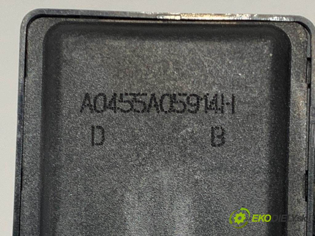 RENAULT CLIO IV Kombi 2014 66 kW 1.5 dCi 90 (KHN3, KHN4) 1461 blokáda volantu  (Ostatné)