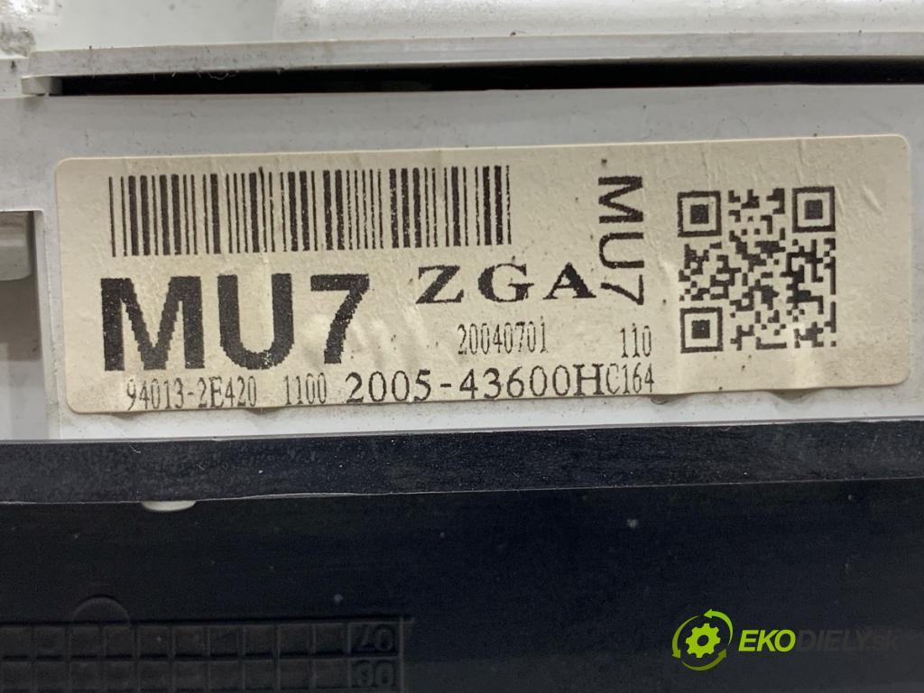 HYUNDAI TUCSON SUV 2004 83 kW 2.0 CRDi 1991 Prístrojovka 94013-2E420 (Prístrojová doska)