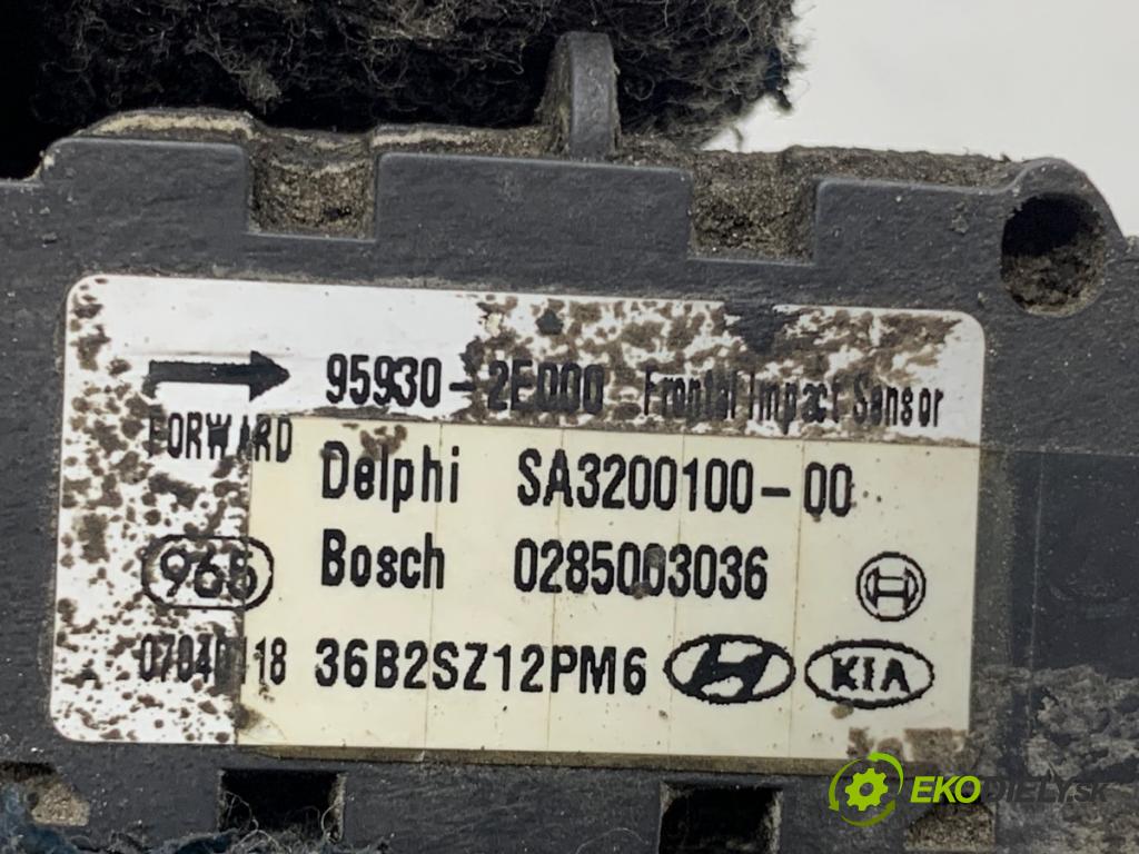 HYUNDAI TUCSON SUV 2004 83 kW 2.0 CRDi 1991 Snímač nárazu 0285003036 (Snímač nárazu)