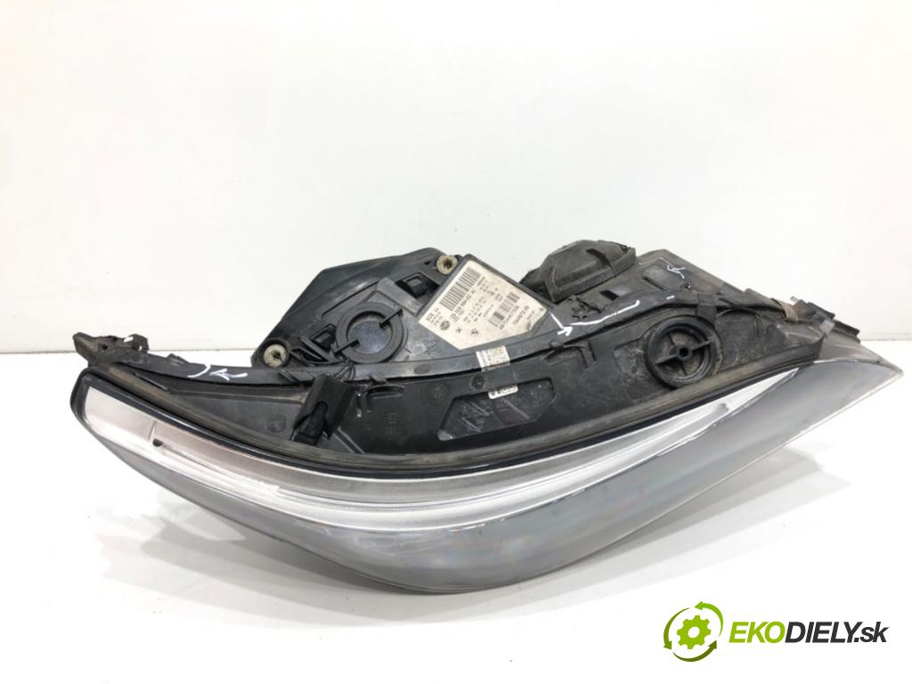 BMW E61 Kombi 2010 130 kW 520 d 1995 světlomet pravý přední část XENON 7044672