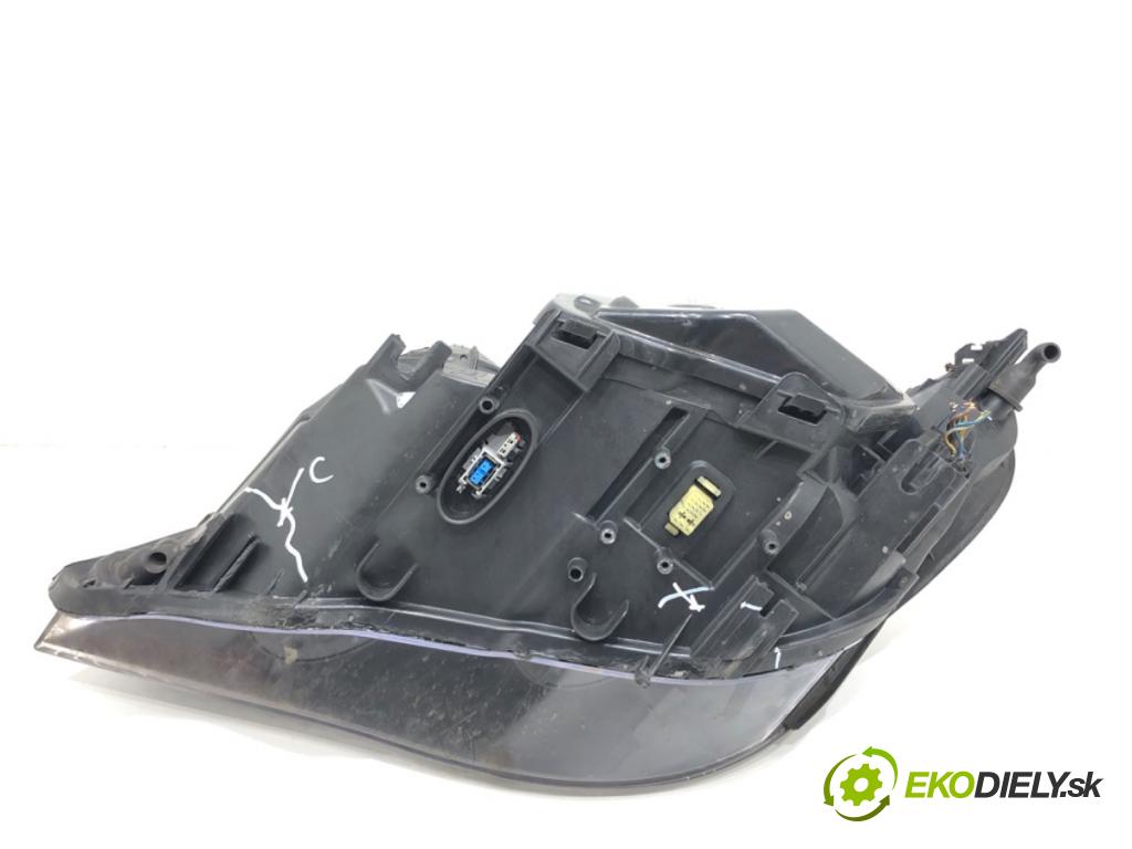 BMW E61 Kombi 2010 130 kW 520 d 1995 světlomet pravý přední část XENON 7044672
