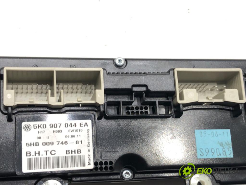 VW PASSAT B7 Variant (365) 2010 - 2015    2.0 TDI 125 kW [170 KM] olej napędowy 2010 - 2014  Panel ovládania kúrenia 5K0907044EA (Prepínacie páčky pod volantom)