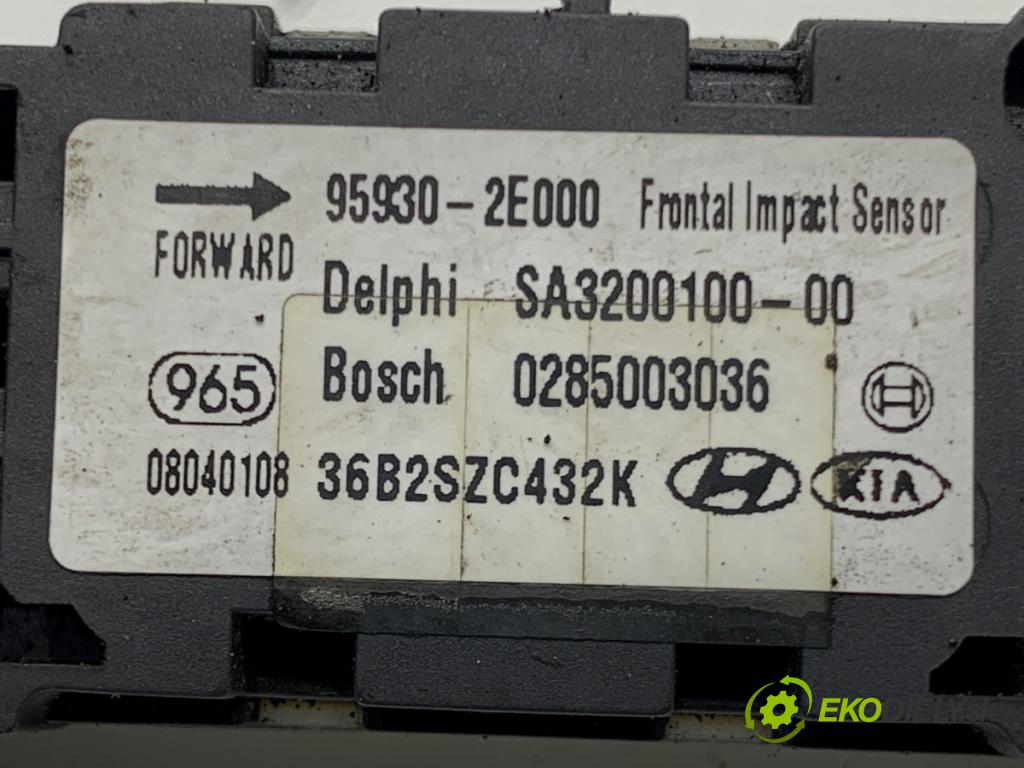 HYUNDAI TUCSON SUV 2004 83 kW 2.0 CRDi 1991 Snímač nárazu 0285003036 (Snímač nárazu)